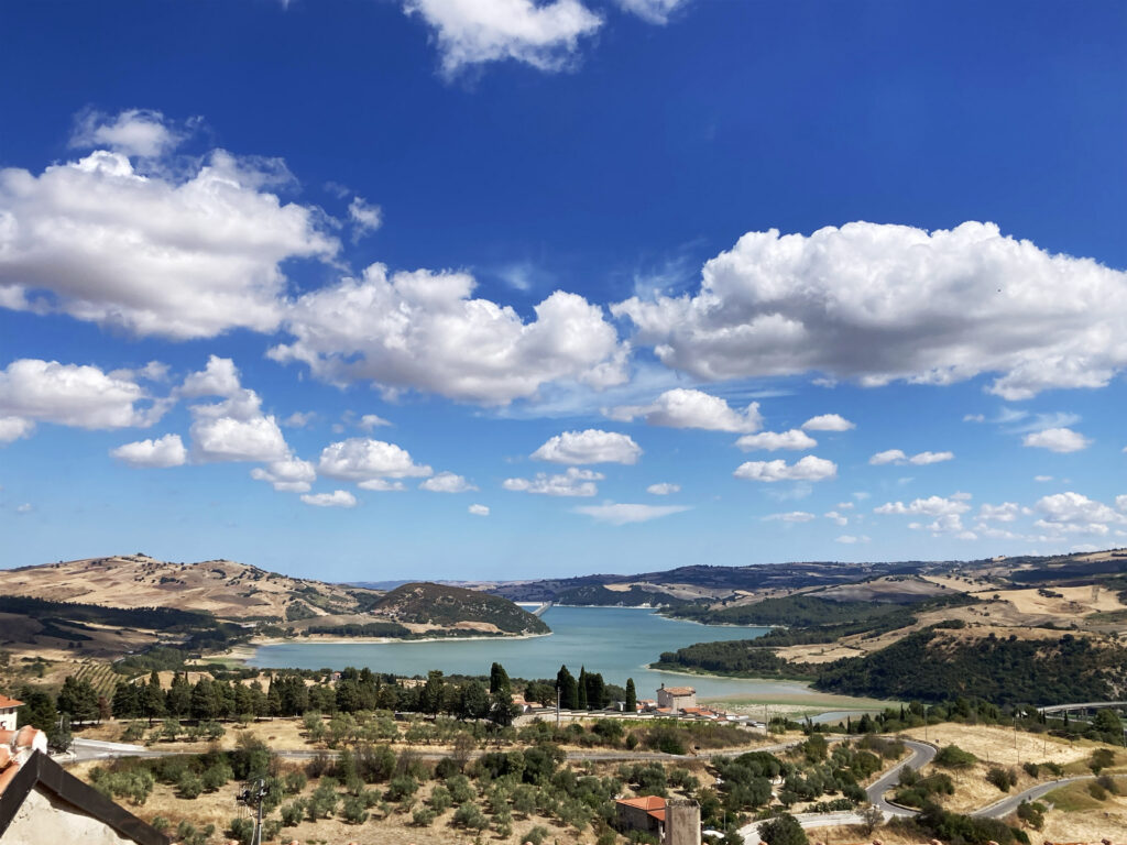 cosa vedere a guardialfiera: vista lago del Liscione